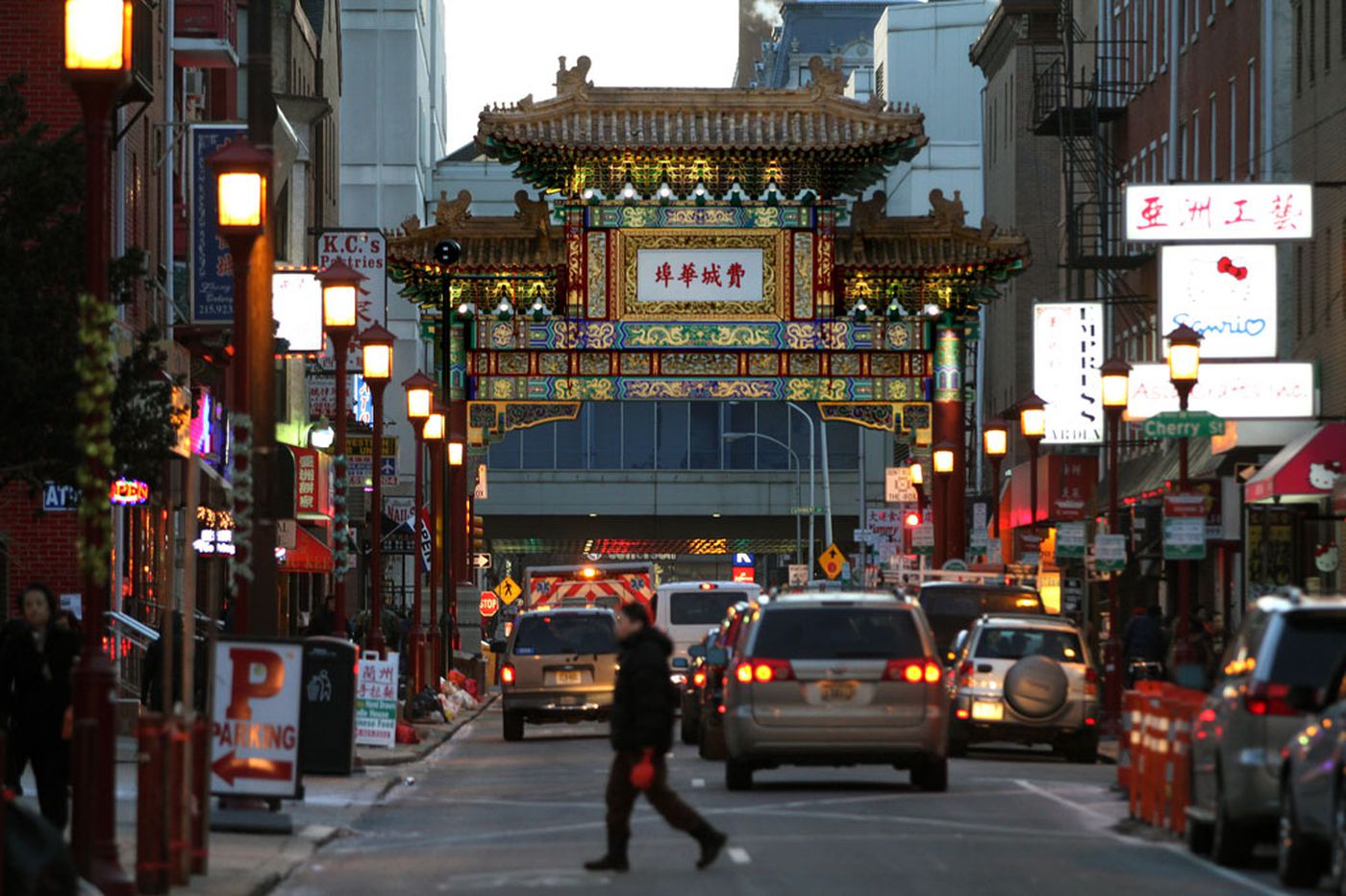 Chinatown. Чайнатаун Лос Анджелес врата. Китайский район в Нью-Йорке. Нью-Йорк музей Чайнатаун. Чайна-Таун (г. Нью-Йорк, Манхэттен).